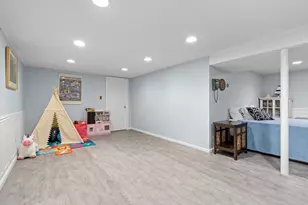 111 Locke Rd, Chelmsford, MA 01824 - Photo 11