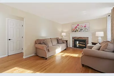 10 Douglas Ave, Methuen, MA 01844 - Photo 3