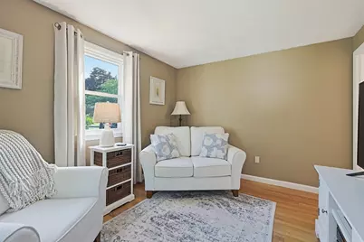10 Douglas Ave, Methuen, MA 01844 - Photo 13