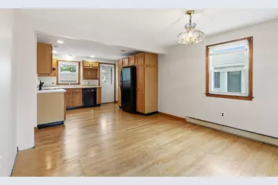 67 Wildermere St, Chicopee, MA 01020 - Photo 7