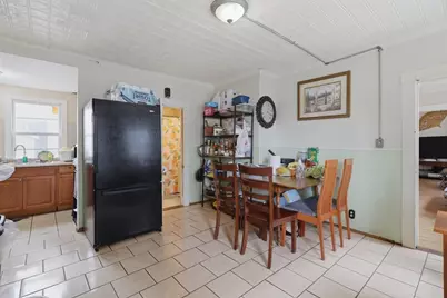 18-20 Phillips St, Lowell, MA 01854 - Photo 5