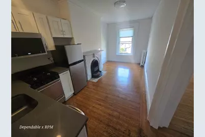86 Charles St #10, Boston, MA 02114 - Photo 3