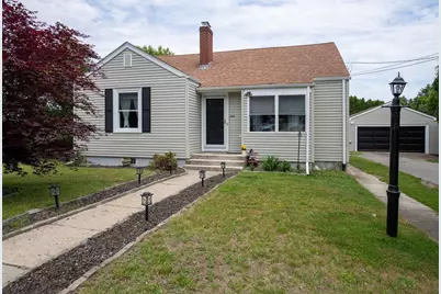 27 Suffolk Ave, Dartmouth, MA 02747 - Photo 1