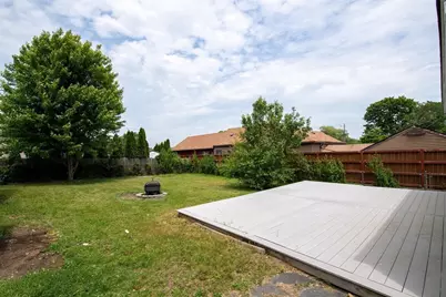 27 Suffolk Ave, Dartmouth, MA 02747 - Photo 27