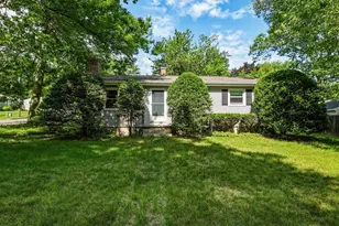 64 Tioga St, Springfield, MA 01128 - Photo 1