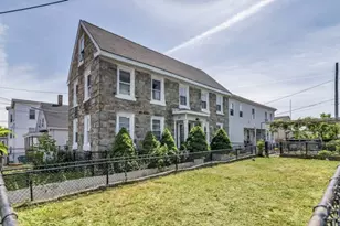 23 Ames St, Lowell, MA 01852 - Photo 17