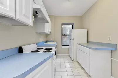23 Temple St #4, Boston, MA 02114 - Photo 9