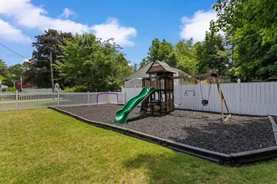 6 Oakland Ave, Tewksbury, MA 01876 - Photo 9