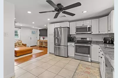 6 Oakland Ave, Tewksbury, MA 01876 - Photo 17