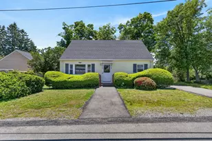 22 Myrtle Ave, Acushnet, MA 02743 - Photo 1