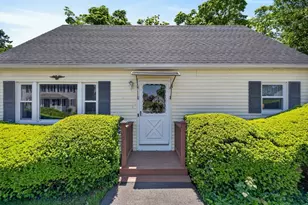 22 Myrtle Ave, Acushnet, MA 02743 - Photo 3