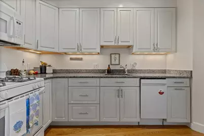 13 Harvard #2, Boston, MA 02129 - Photo 7