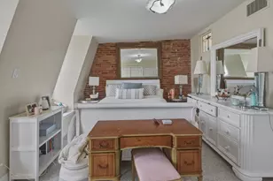 125 Pembroke, Boston, MA 02118 - Photo 11
