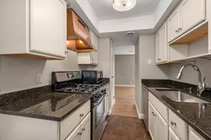 40 Yorktown Dr, Springfield, MA 01108 - Photo 9