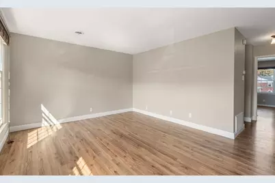 40 Yorktown Dr #D, Springfield, MA 01108 - Photo 5