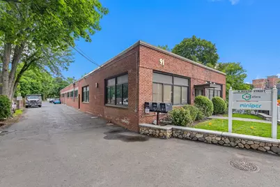 91 Mystic St, Arlington, MA 02474 - Photo 3
