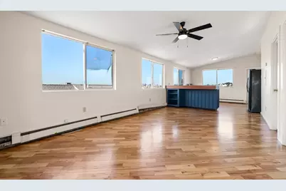 585 Shirley St #1, Winthrop, MA 02152 - Photo 9