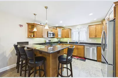 115 Almy St, Fall River, MA 02720 - Photo 9