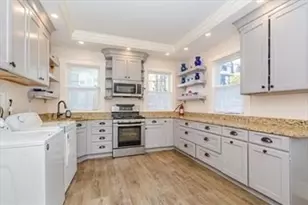 85 Sherman, Lowell, MA 01852 - Photo 9