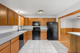 16 Patricia Dr, Oxford, MA 01537 - Photo 13