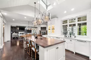 1722 Monument St, Concord, MA 01742 - Photo 11