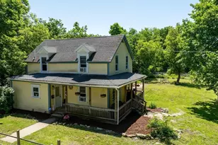 138 Charlton St, Southbridge, MA 01550 - Photo 1