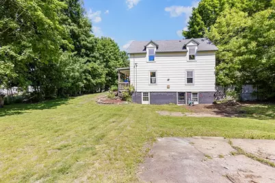 138 Charlton St, Southbridge, MA 01550 - Photo 31