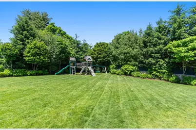 10 Burnham Rd, Newton, MA 02465 - Photo 27