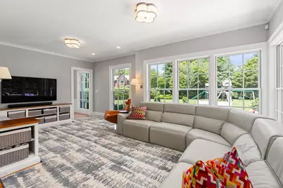 10 Burnham Rd, Newton, MA 02465 - Photo 13