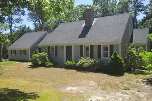 18 Sturbridge Dr, Orleans, MA 02653 - Photo 1