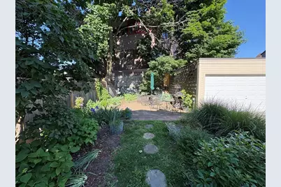 18 Cottage Park Ave #1, Cambridge, MA 02140 - Photo 7