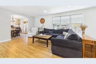 277 Tarkiln Hill Rd, New Bedford, MA 02745 - Photo 7