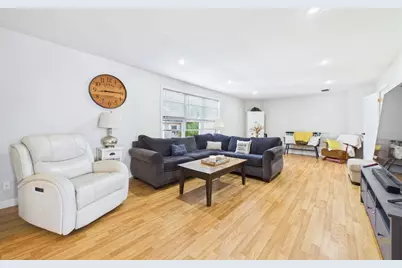 277 Tarkiln Hill Rd, New Bedford, MA 02745 - Photo 5