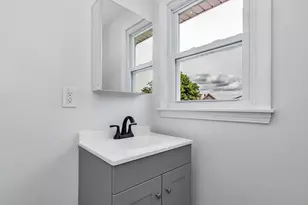 15 Crescent St, Lawrence, MA 01841 - Photo 11