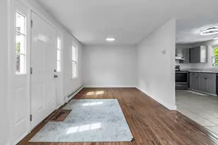 15 Crescent St, Lawrence, MA 01841 - Photo 5