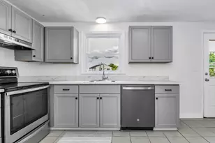 15 Crescent St, Lawrence, MA 01841 - Photo 9