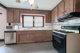 48 Fountain St, Medford, MA 02155 - Photo 7