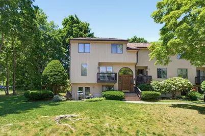 880 Landry Ave #1, North Attleboro, MA 02760 - Photo 3