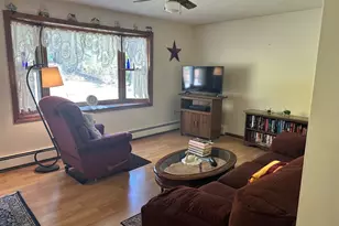 10 Pinecrest Rd, Uxbridge, MA 01569 - Photo 3