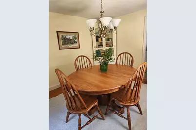 235 Chalmers St, Springfield, MA 01118 - Photo 15