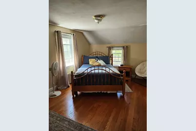 235 Chalmers St, Springfield, MA 01118 - Photo 25
