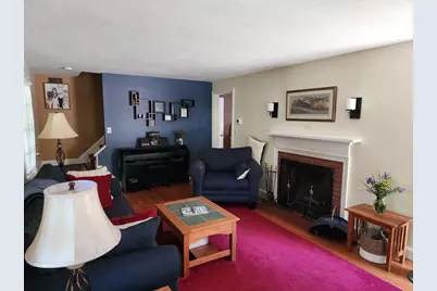 235 Chalmers St, Springfield, MA 01118 - Photo 11