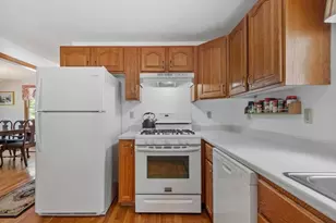 47 Sequoia Dr, Tyngsborough, MA 01879 - Photo 9