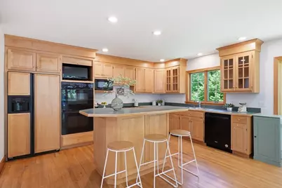 770 Boxford Street, North Andover, MA 01845 - Photo 9