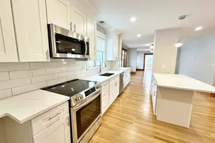 75 Governor Winthrop Rd, Somerville, MA 02145 - Photo 7