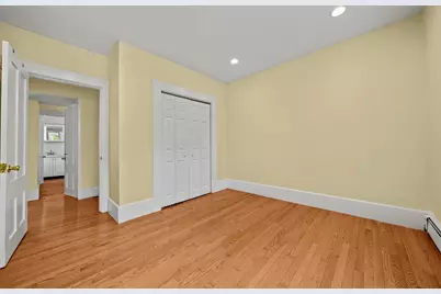25 Franklin St, Woburn, MA 01801 - Photo 11