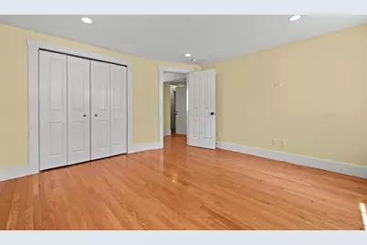 25 Franklin St, Woburn, MA 01801 - Photo 13