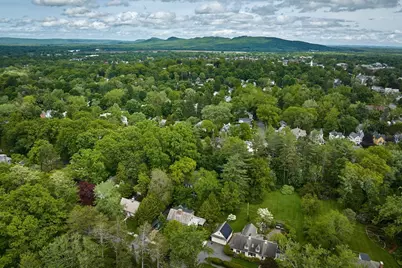43 Woodlawn Ave, Northampton, MA 01060 - Photo 27