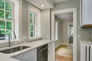 43 Woodlawn Ave, Northampton, MA 01060 - Photo 9