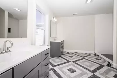 36 Floyd St, Revere, MA 02151 - Photo 21